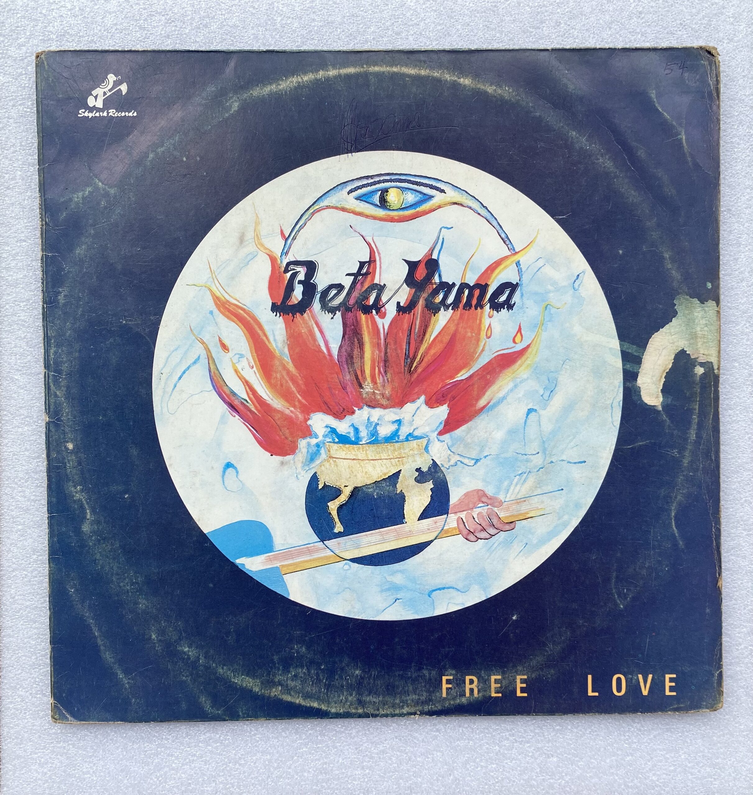 Beta Yama - Free Love